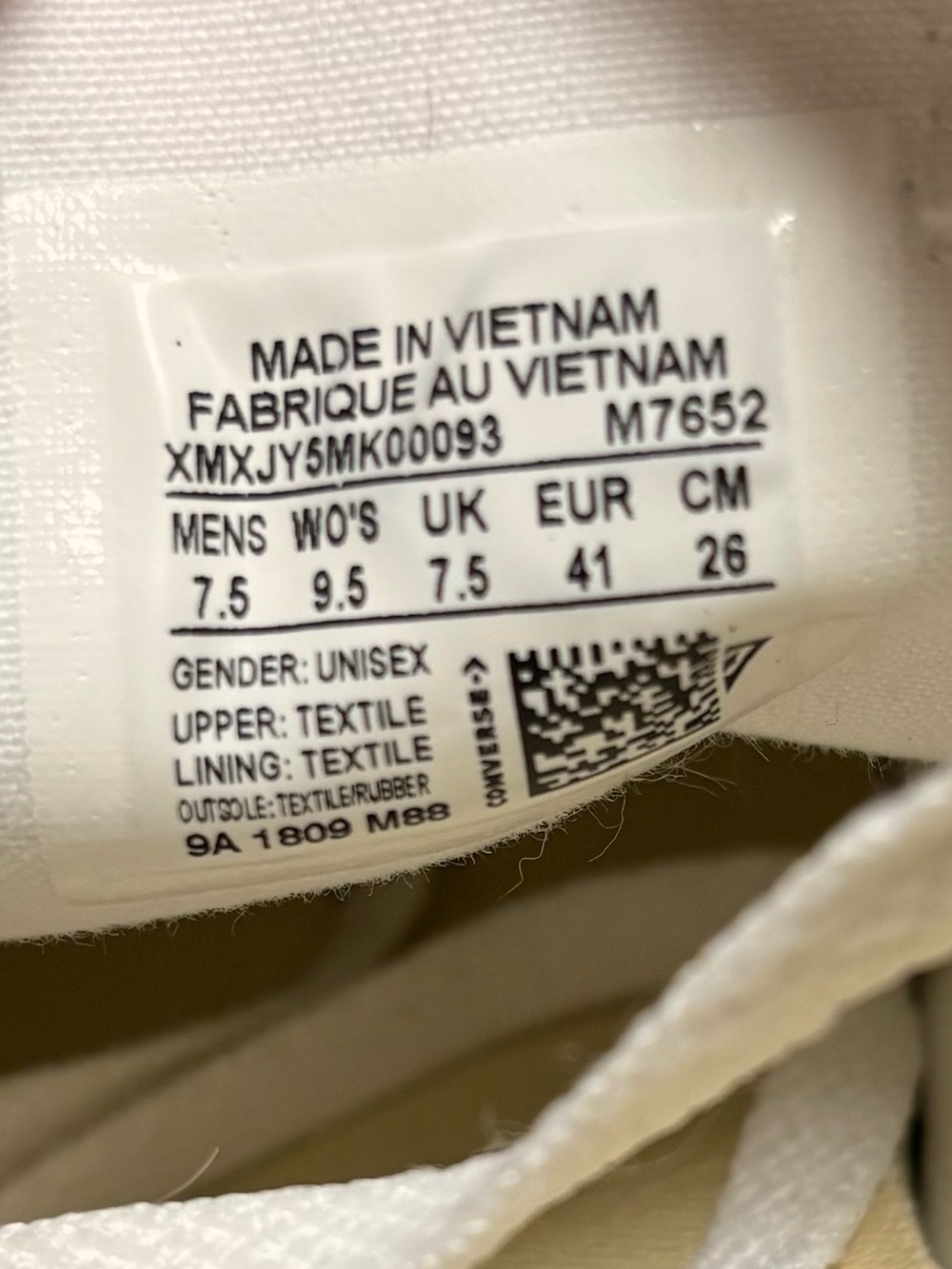 Converse White Low Tops - Picture 5 of 5